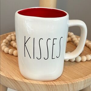 ⭐️⭐️ PICK 5 / $20 Rae Dunn White and Red 'Kisses' Mug